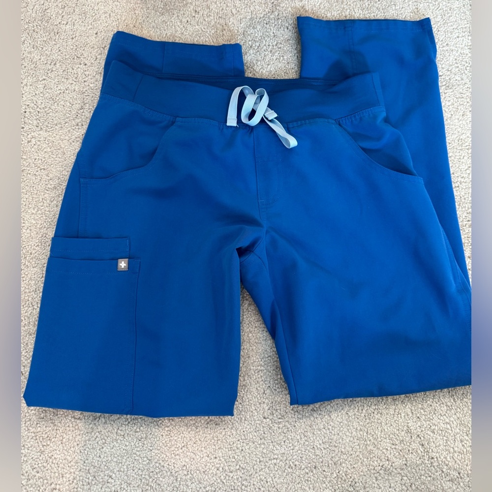 FIGS Kade Cargo Scrub pants